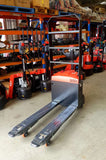 1.5T Full Electric Pallet Jack Truck Standard Fork width 680mm