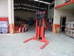 1.5T Semi Auto Electric Fork Straddle Leg Fork Stacker Lifter 1.6m Lift