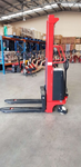 1.5T Heavy Duty Semi Auto Electric Fork Standard Leg Stacker 3.0m Lift
