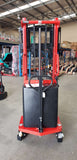 1.5T Heavy Duty Semi Auto Electric Fork Standard Leg Stacker 1.6m Lift