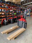 Fully Electric Pallet Jack Truck Capacity 1.5T