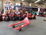 3T Low Profile Manual Pallet Jack Standard Fork Width 685mm