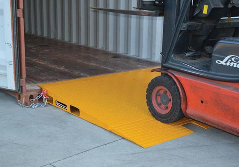 Heavy Duty One Piece Container Ramp Capacity 7.5 Tonne 
